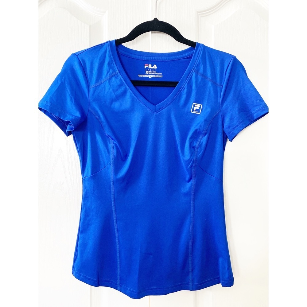 Fila Sport woman’s XS blue tee v neck